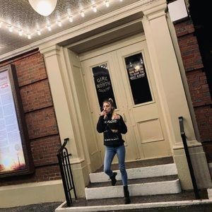 Meet your Posher, Jacee